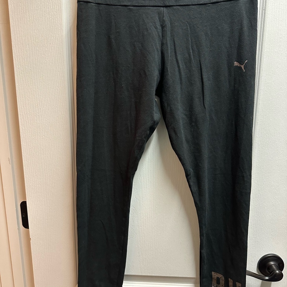 Puma woman Black Leggings size XL/NWOT #489